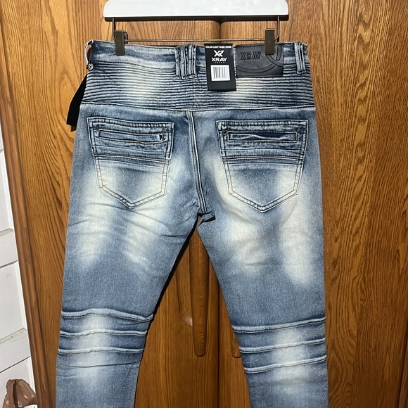 X-Ray - Picture 6 of 7